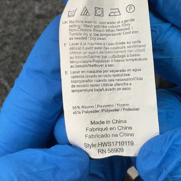 Light Gray Halston Sleeveless Top - Picture 4 of 6